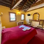 Ai Boteri Hostel