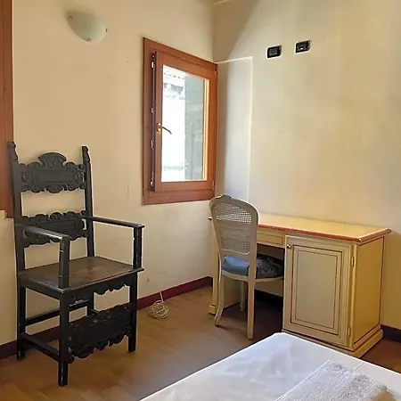 Hostel Ai Boteri Venetië