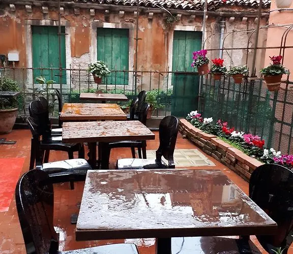 Ai Boteri Hostel Venedig