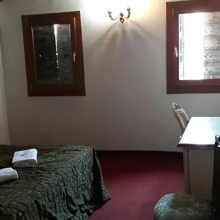 Vandrarhem Ai Boteri *