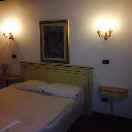 Ai Boteri Hostel *